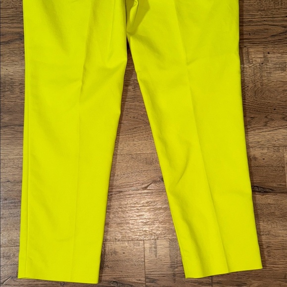 CHAUS New York. Bright Yellow Pants - Picture 7 of 11